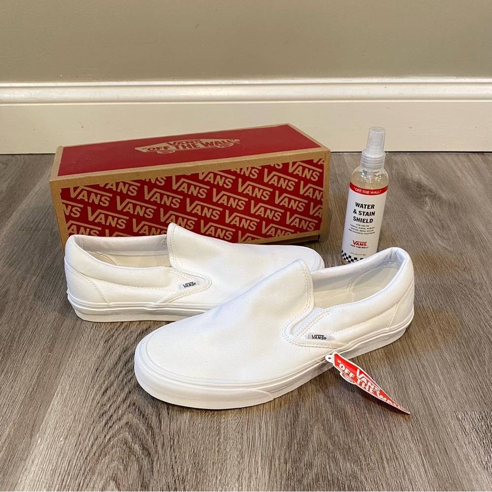 Classic Slip-On Shoe White Vans US MEN 11.0